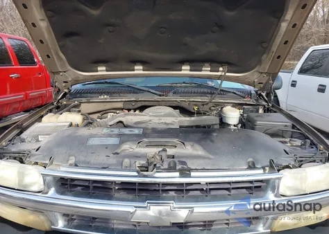 2003 Chevrolet Tahoe Ls из США, поврежденный, VIN 1GNEC13Z83J328947